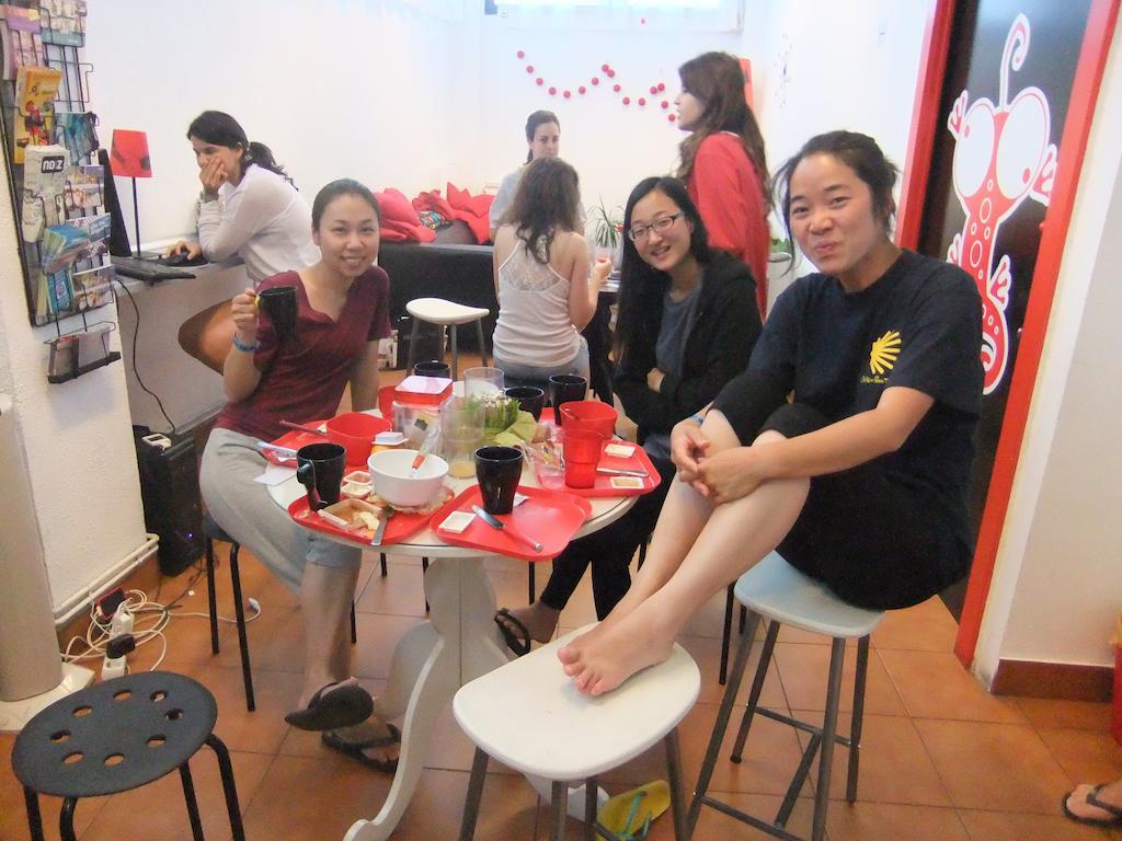 Bilbao Akelarre Hostel ภายนอก รูปภาพ